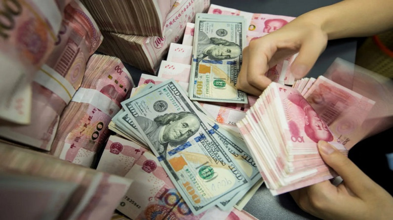 الصين تتحرك لدعم اليوان مع تعثر أسواق الأسهم